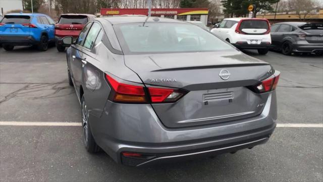 new 2024 Nissan Altima car