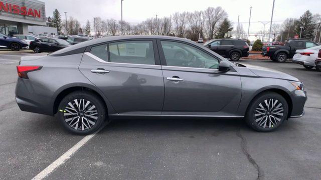 new 2024 Nissan Altima car