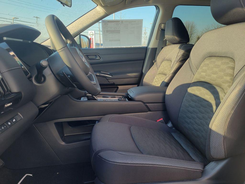 new 2025 Nissan Pathfinder car, priced at $37,430