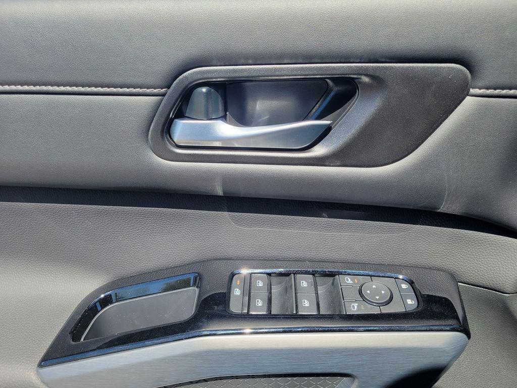 new 2025 Nissan Pathfinder car
