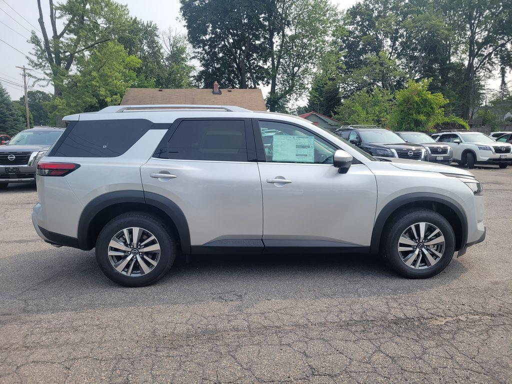 new 2025 Nissan Pathfinder car, priced at $45,785