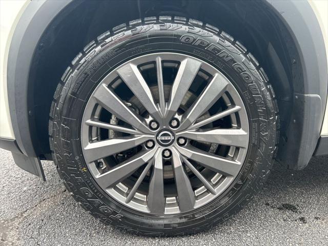 used 2022 Nissan Pathfinder car, priced at $30,988
