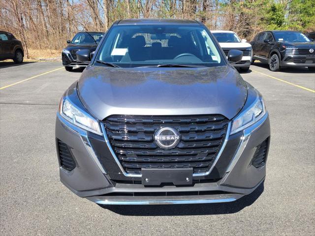 new 2025 Nissan Kicks car, priced at $23,760
