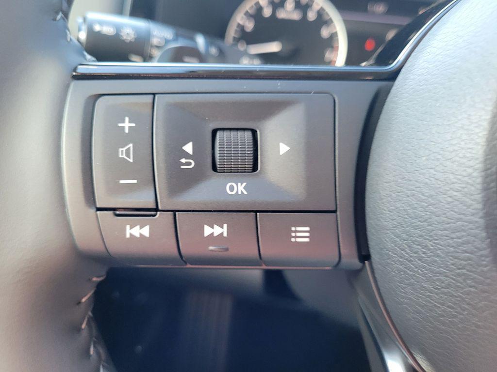 new 2025 Nissan Pathfinder car, priced at $38,865