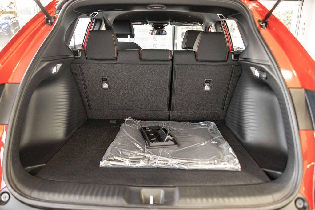 used 2026 Honda HR-V car, priced at $31,800