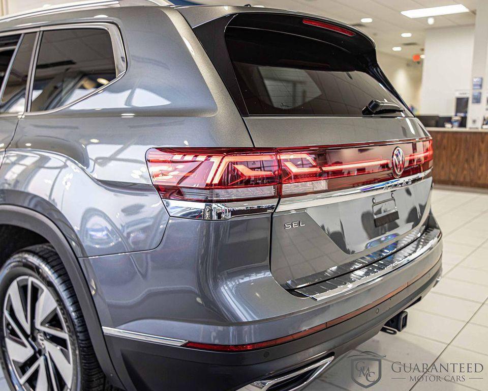 used 2024 Volkswagen Atlas car, priced at $35,918