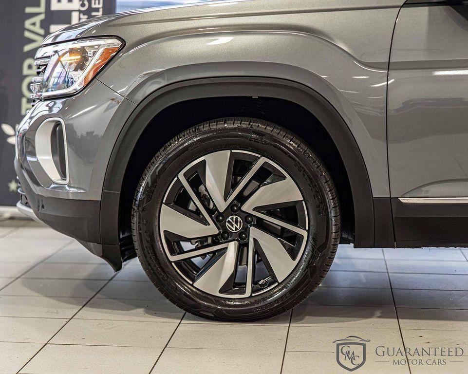 used 2024 Volkswagen Atlas car, priced at $35,918