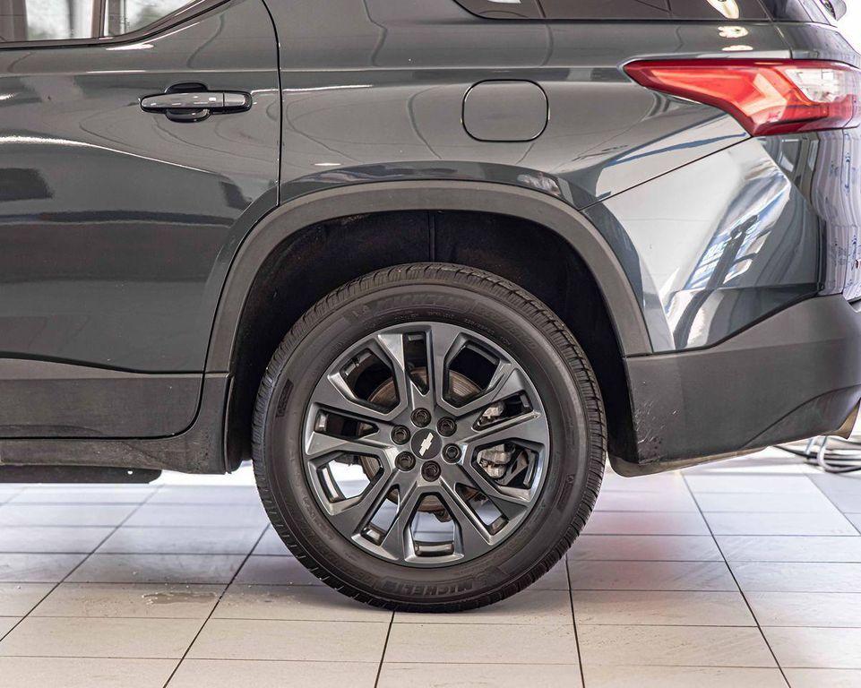 used 2020 Chevrolet Traverse car, priced at $22,157