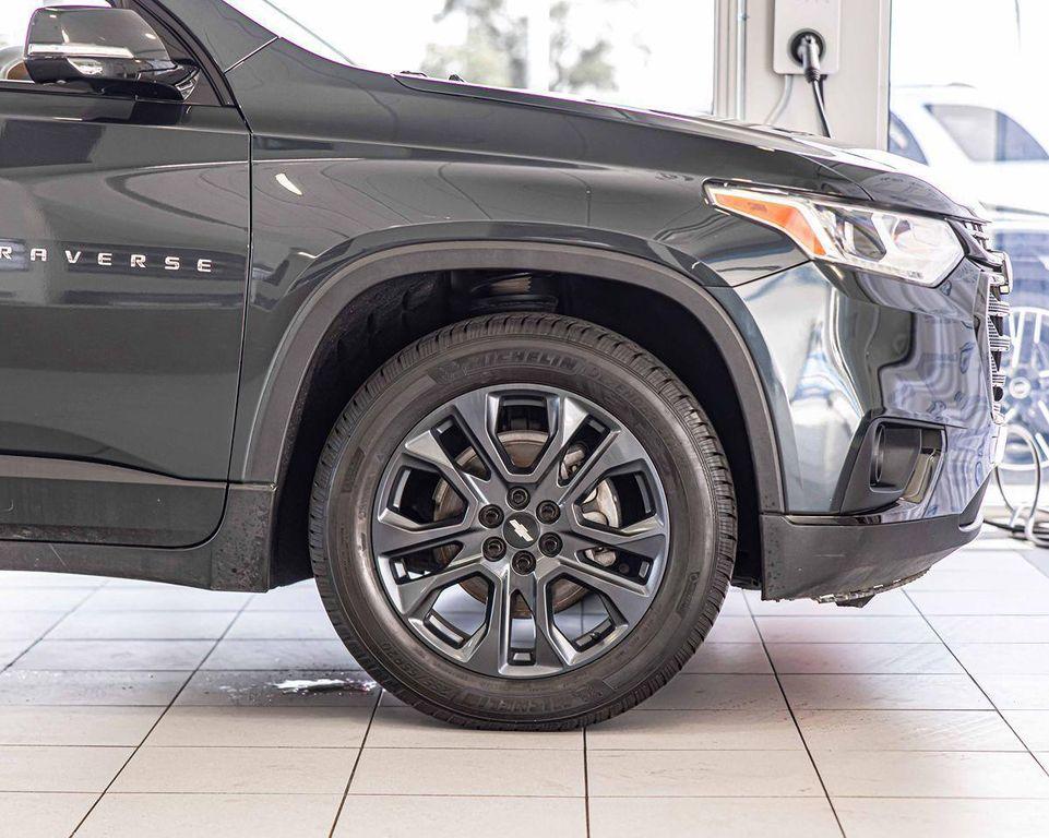 used 2020 Chevrolet Traverse car, priced at $22,157