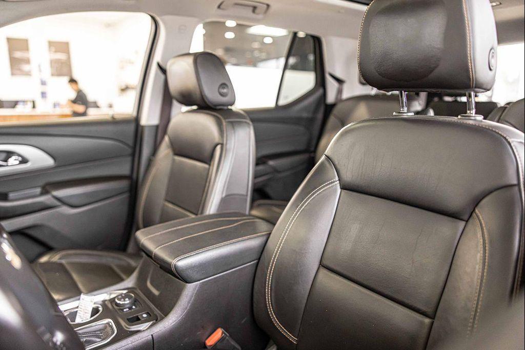 used 2021 Chevrolet Traverse car, priced at $20,440