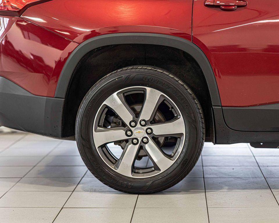 used 2021 Chevrolet Traverse car, priced at $20,440