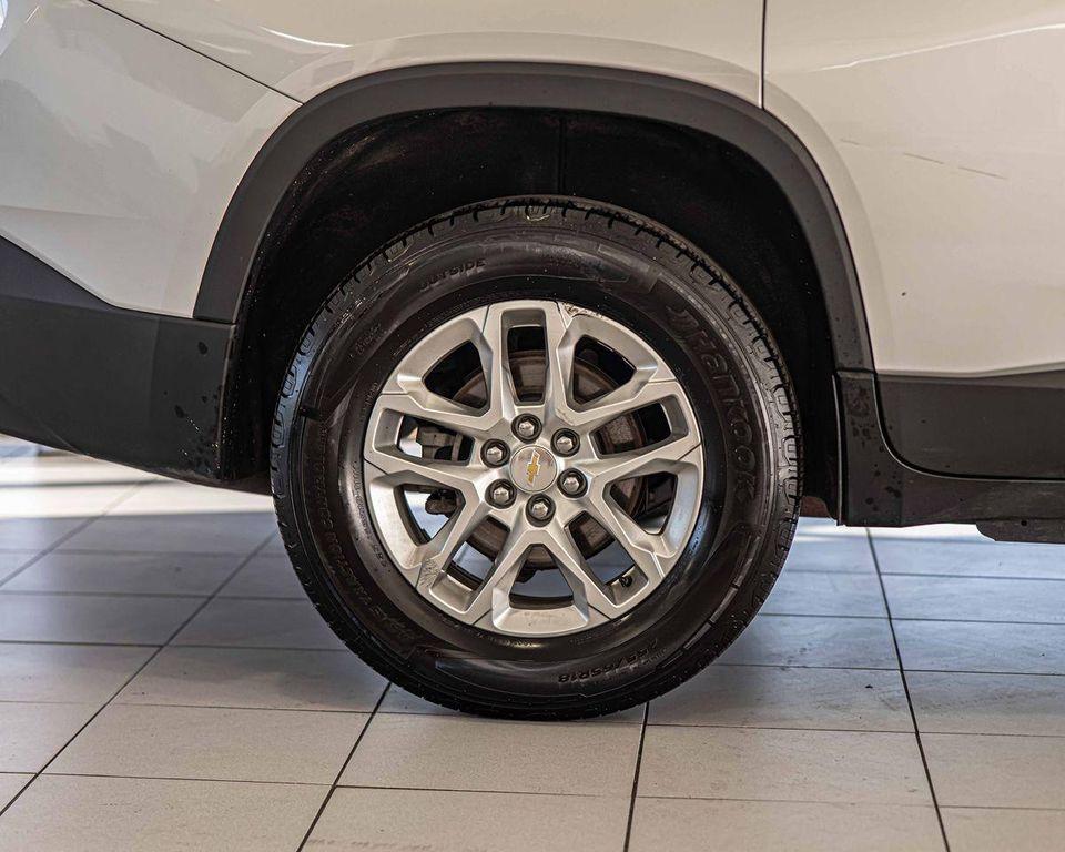 used 2021 Chevrolet Traverse car, priced at $22,239