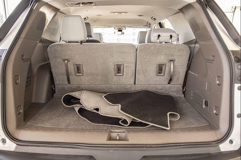 used 2021 Chevrolet Traverse car, priced at $22,239