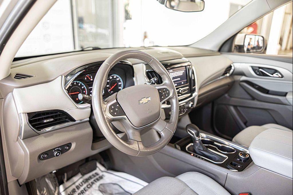 used 2021 Chevrolet Traverse car, priced at $22,239