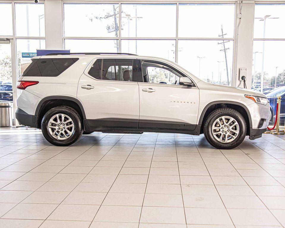 used 2021 Chevrolet Traverse car, priced at $22,239