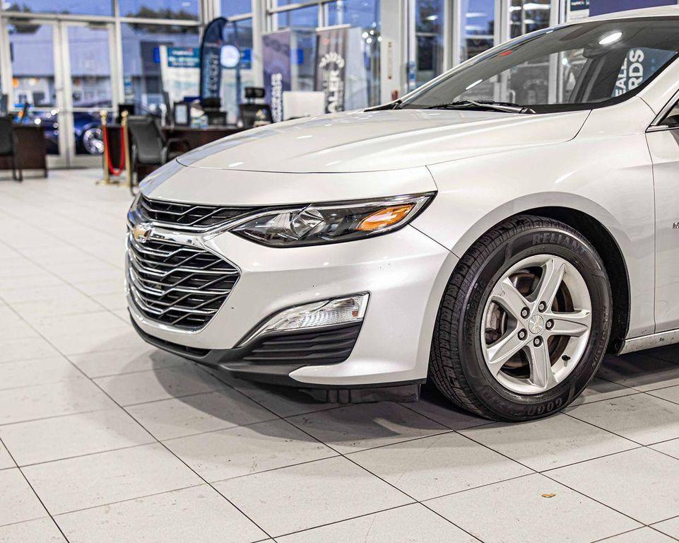 used 2019 Chevrolet Malibu car, priced at $13,958