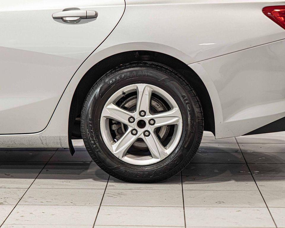 used 2019 Chevrolet Malibu car, priced at $13,958