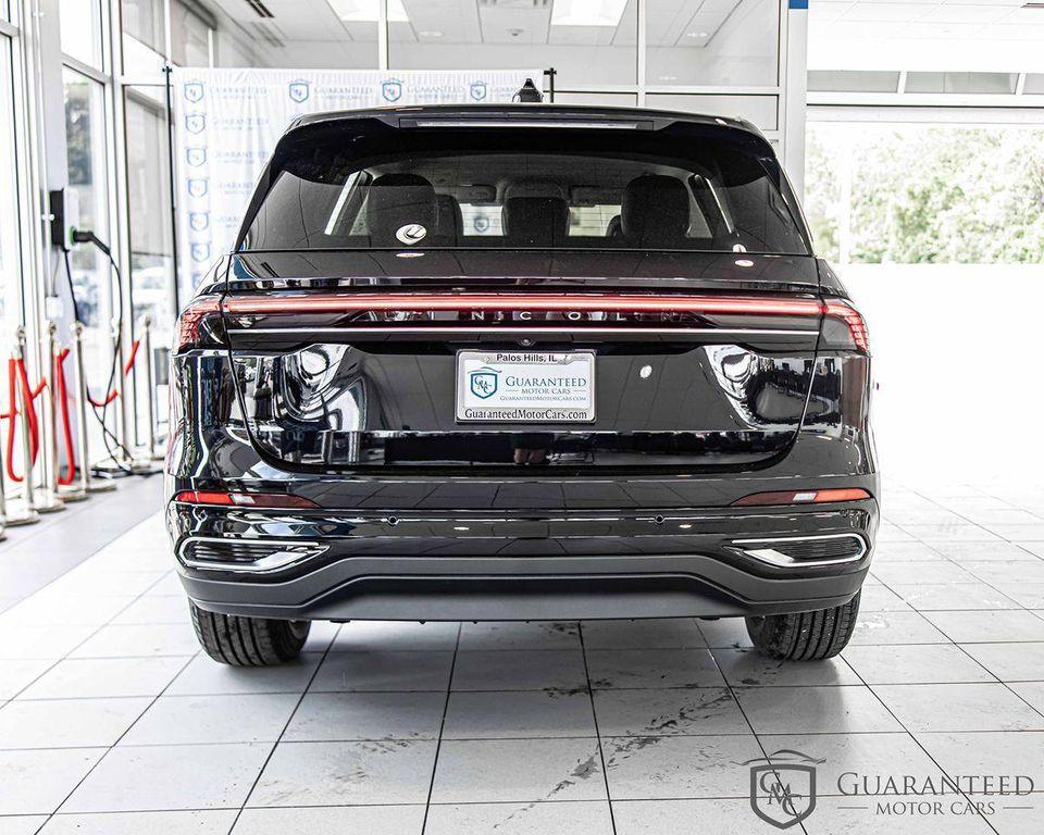 used 2025 Lincoln Nautilus car, priced at $47,303