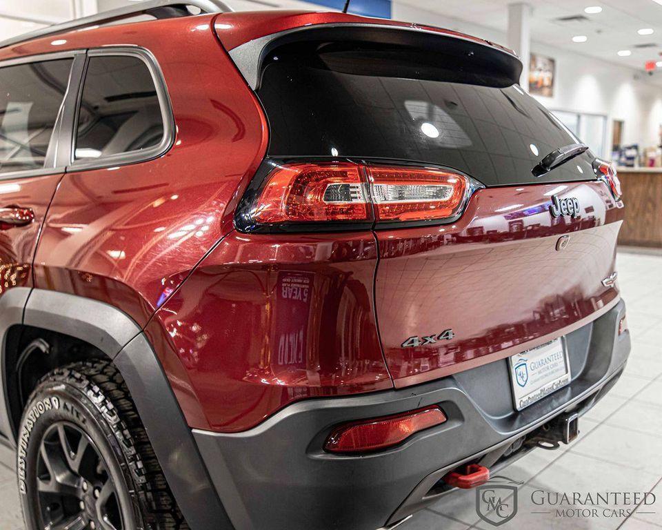 used 2015 Jeep Cherokee car, priced at $10,646