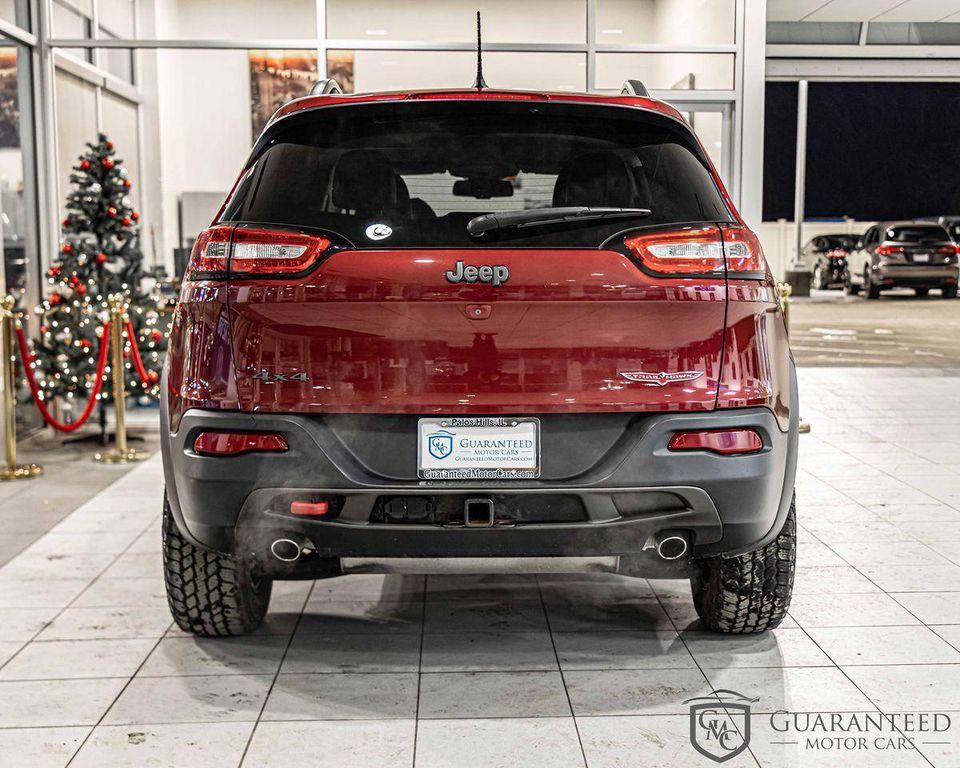 used 2015 Jeep Cherokee car, priced at $10,646