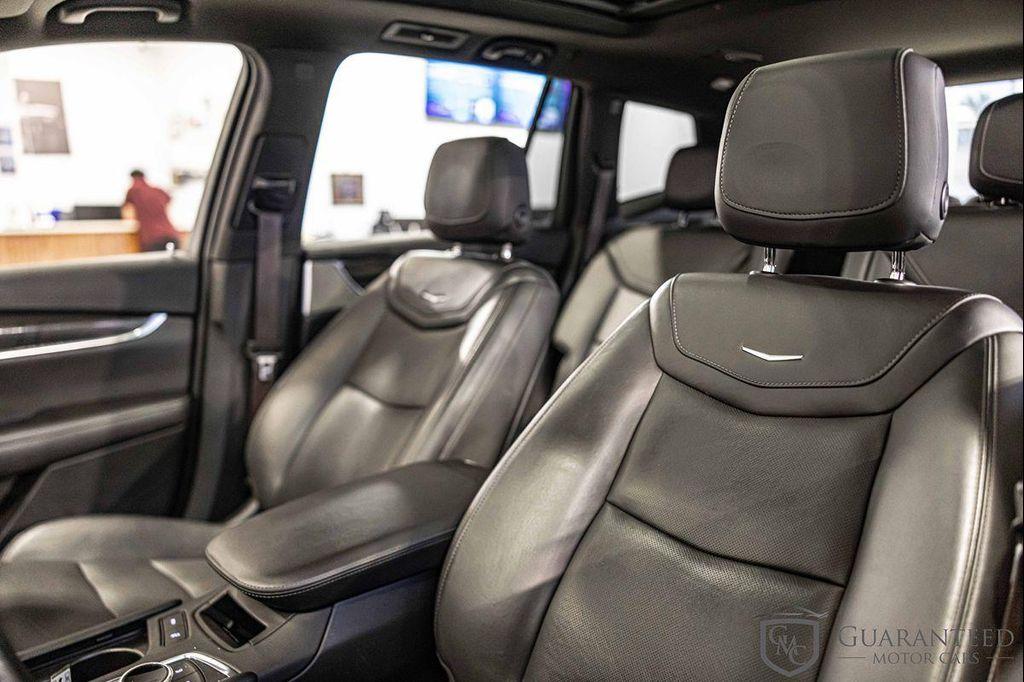 used 2022 Cadillac XT6 car, priced at $32,324