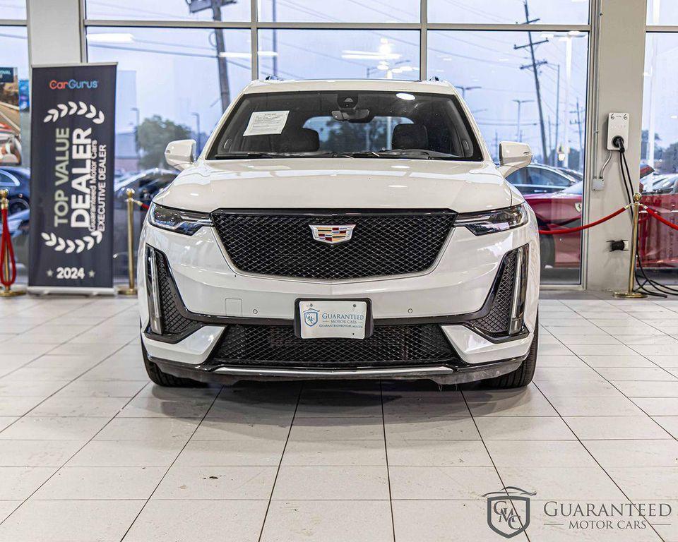 used 2022 Cadillac XT6 car, priced at $32,324