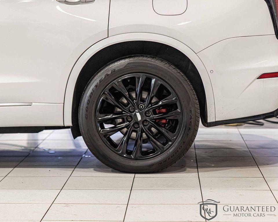 used 2022 Cadillac XT6 car, priced at $32,324