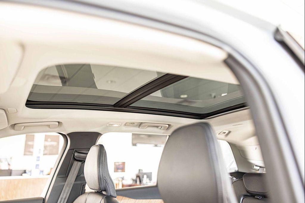 used 2025 Volvo XC90 car, priced at $54,900