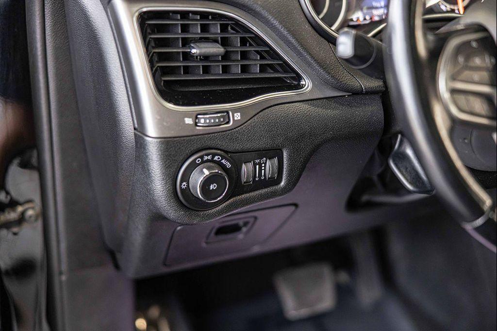 used 2021 Jeep Cherokee car, priced at $20,882