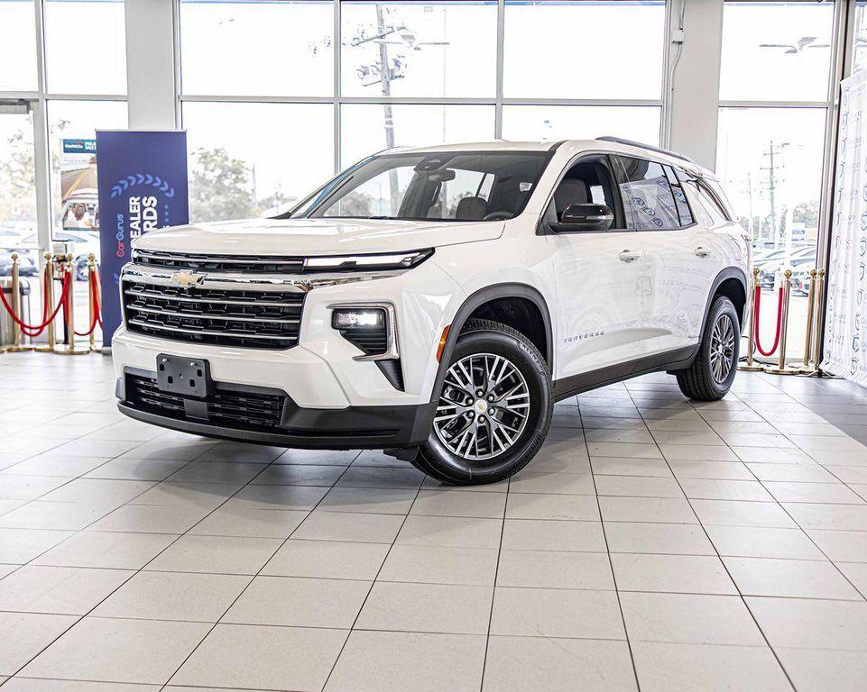 used 2025 Chevrolet Traverse car, priced at $38,508
