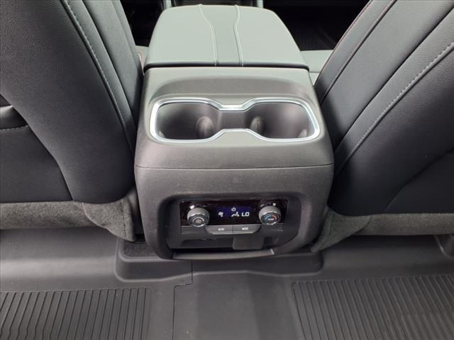 used 2025 Chevrolet Traverse car, priced at $50,995