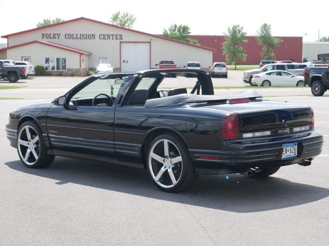 used 1992 Oldsmobile Cutlass Supreme car, priced at $10,995