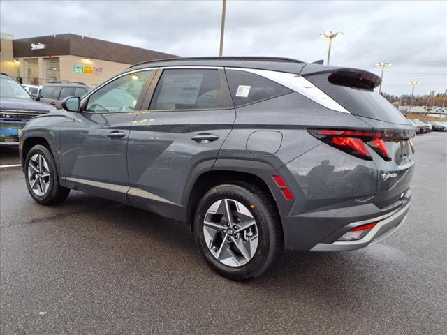 new 2025 Hyundai Tucson car, priced at $33,910