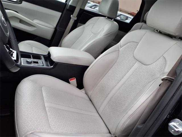 used 2021 Kia Sorento Hybrid car, priced at $23,995