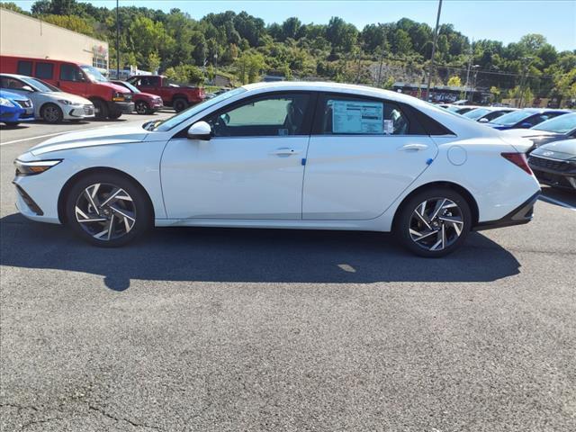 new 2025 Hyundai Elantra car, priced at $27,690