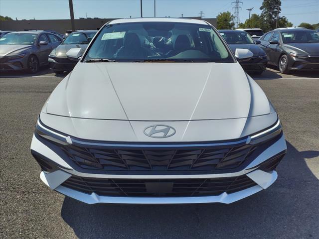 new 2025 Hyundai Elantra car, priced at $27,690