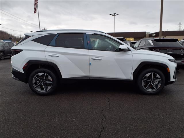 new 2025 Hyundai TUCSON Hybrid car, priced at $35,454