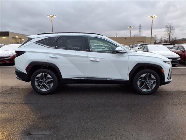 new 2025 Hyundai Tucson Hybrid car, priced at $38,870