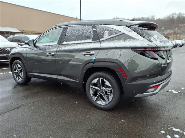 new 2025 Hyundai Tucson Hybrid car