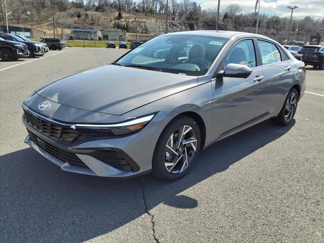 new 2024 Hyundai Elantra car, priced at $28,780