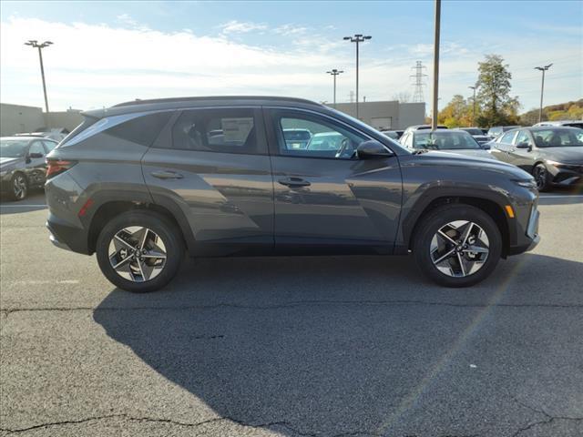 new 2025 Hyundai Tucson car, priced at $34,099