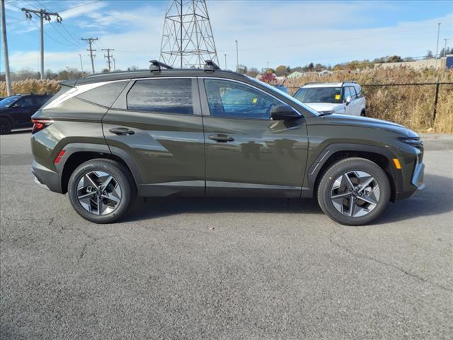 new 2025 Hyundai Tucson car, priced at $34,099