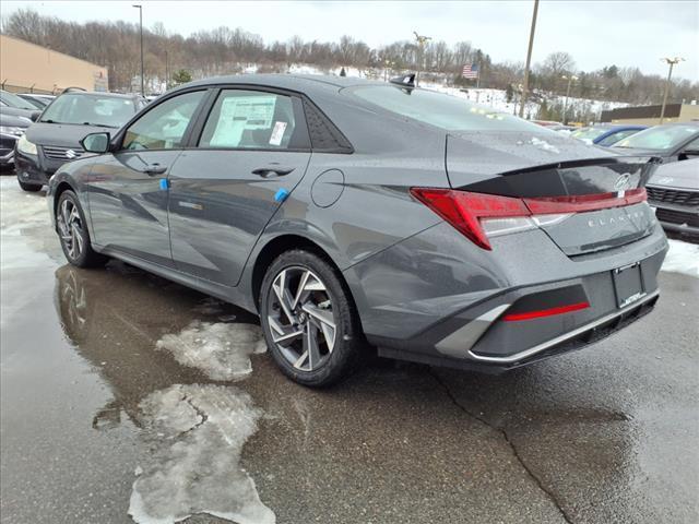 new 2025 Hyundai Elantra car, priced at $26,558