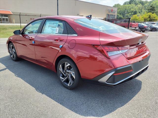 new 2024 Hyundai Elantra car, priced at $27,040