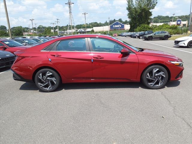 new 2024 Hyundai Elantra car, priced at $27,040