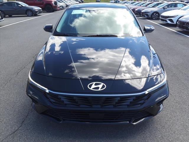 new 2024 Hyundai Elantra car, priced at $27,040