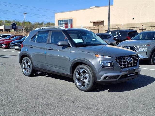 new 2025 Hyundai Venue car, priced at $23,578