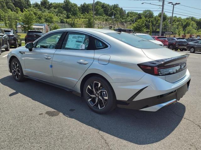 new 2024 Hyundai Sonata car, priced at $29,215