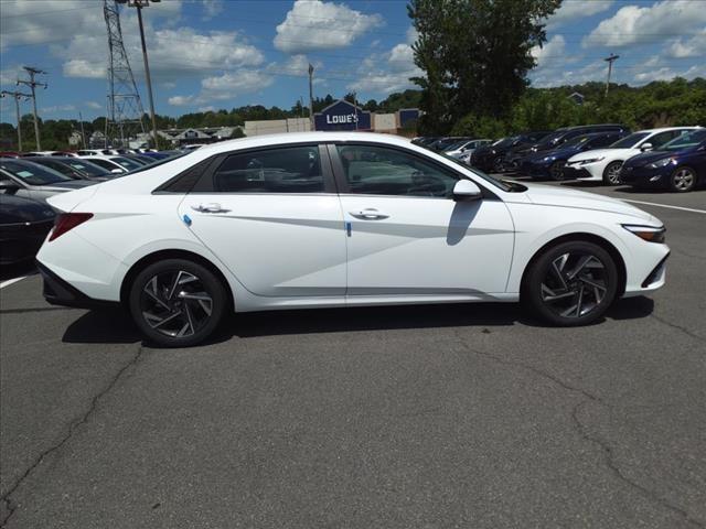 new 2024 Hyundai Elantra car, priced at $27,475