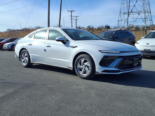 new 2025 Hyundai Sonata car, priced at $28,018